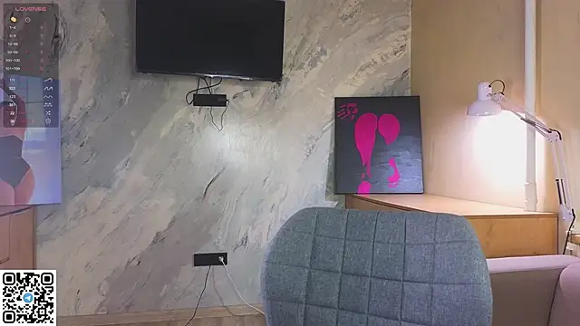 miss bubbles  online show from 11/24/25, 12:54