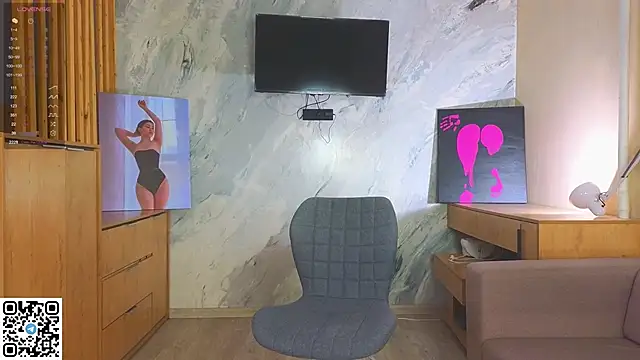 miss bubbles  online show from 11/30/25, 12:36