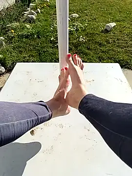 Teafeet online show from 04/07/26, 07:53