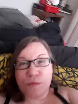 AnniDiMoni online show from 11/14/25, 05:28