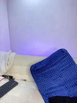 snow doll online show from 02/07/26, 08:01