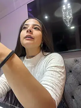 AlliceWinter online show from 11/12/25, 01:22