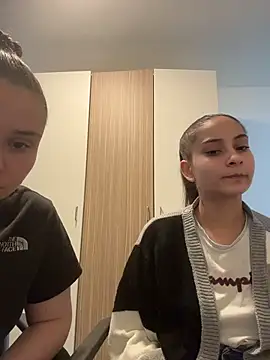 Snapshot of FemmeAffair chatting on 02/15/26, 02:25 FemmeAffair online show from 02/15/26, 02:25