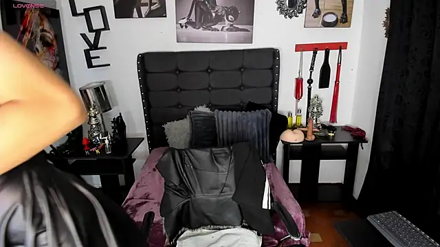 LunarisSmith online show from 02/19/26, 06:04