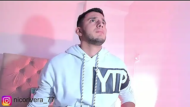 Snapshot of nico_rivera chatting on 09/13/25, 01:38 nico rivera online show from 09/13/25, 01:38