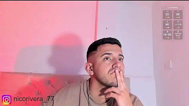 Snapshot of nico_rivera chatting on 09/17/25, 03:30 nico rivera online show from 09/17/25, 03:30