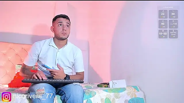 Snapshot of nico_rivera chatting on 09/19/25, 12:12 nico rivera online show from 09/19/25, 12:12