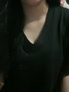 Snapshot of Linhtruong_ chatting on 09/20/25, 04:13 Linhtruong online show from 09/20/25, 04:13