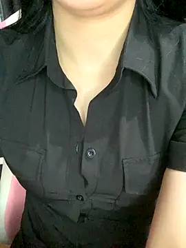 Snapshot of Linhtruong_ chatting on 09/24/25, 04:27 Linhtruong online show from 09/24/25, 04:27