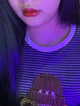 Linhtruong  online show from 02/21/26, 04:02