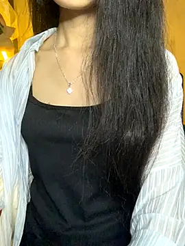 Nhinhi18 online show from 11/01/25, 03:58