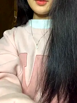 Nhinhi18 online show from 11/28/25, 03:14