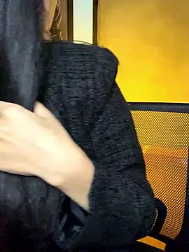 Nhinhi18 online show from 01/16/26, 03:49