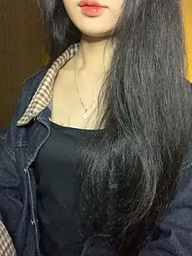 Nhinhi18 online show from 01/18/26, 04:11