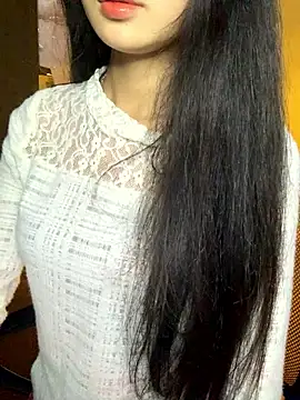 Nhinhi18 online show from 02/05/26, 04:00