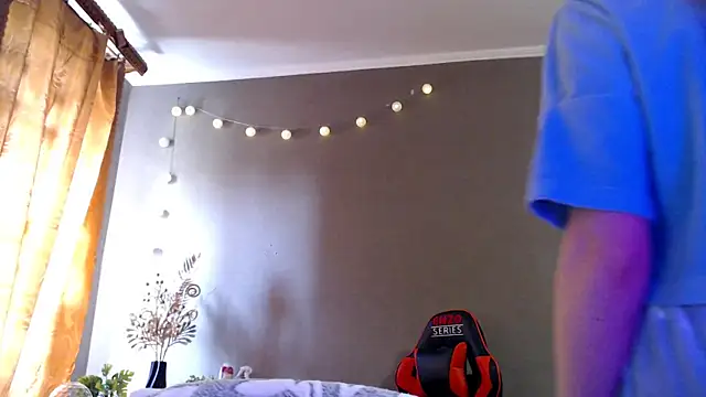 Iris lave online show from 04/18/26, 02:32