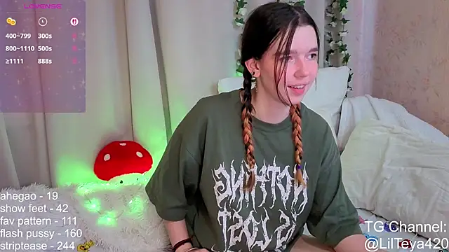 little Teya online show from 09/19/25, 11:11