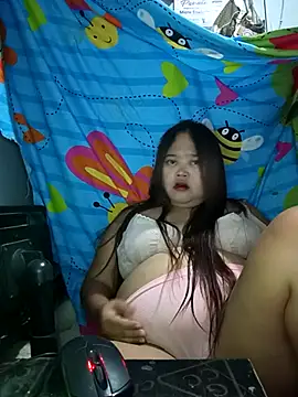 sweetbigtits19 online show from 03/18/26, 01:47