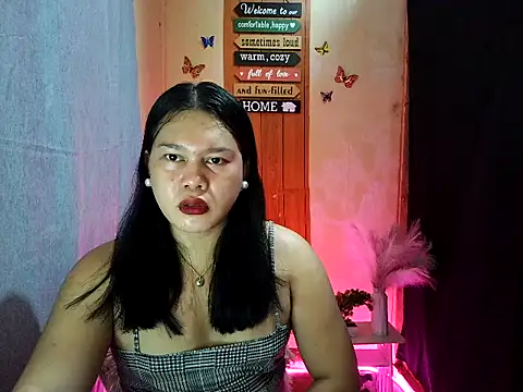 mika lover online show from 09/22/25, 10:06