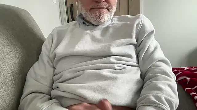 Snapshot of braselton06 chatting on 02/24/26, 05:00 braselton06 online show from 02/24/26, 05:00