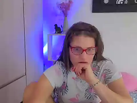 Snapshot of Camila-ventura chatting on 11/12/25, 07:46 Camila-ventura online show from 11/12/25, 07:46