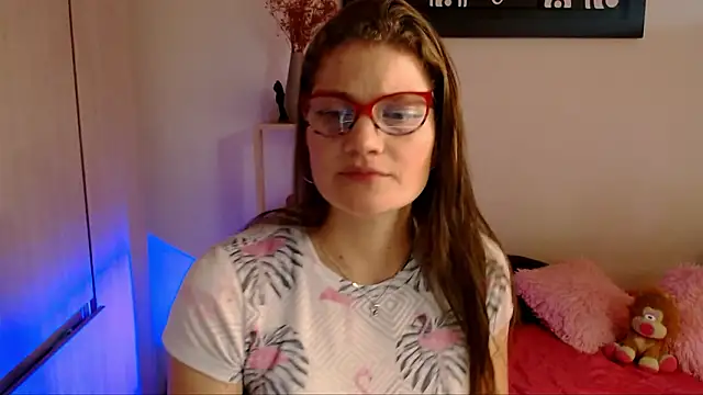 Snapshot of Camila-ventura chatting on 01/17/26, 08:56 Camila-ventura online show from 01/17/26, 08:56