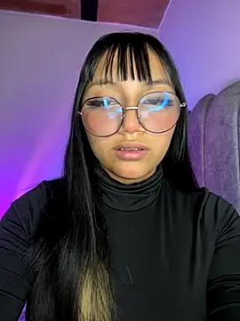 Snapshot of Maddy_w chatting on 09/10/25, 03:50 Maddy w online show from 09/10/25, 03:50