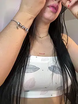 lucy grey25 online show from 03/28/26, 04:39