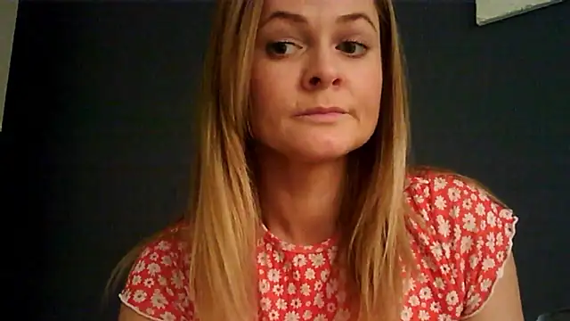 Ginger-bb online show from 10/15/25, 07:41