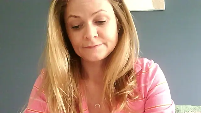 Ginger-bb online show from 04/27/26, 05:49