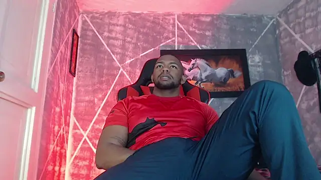 Snapshot of big_blackmen19 chatting on 10/31/25, 02:45 big blackmen19 online show from 10/31/25, 02:45