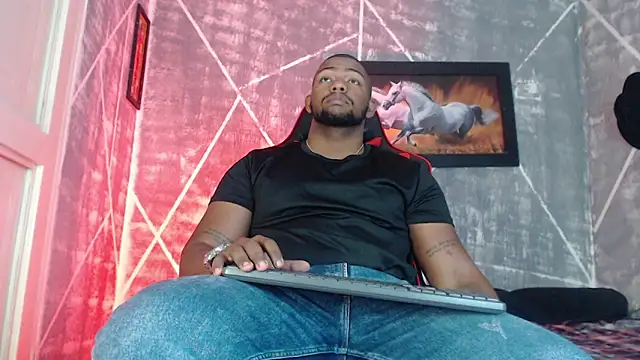 Snapshot of big_blackmen19 chatting on 11/10/25, 01:21 big blackmen19 online show from 11/10/25, 01:21