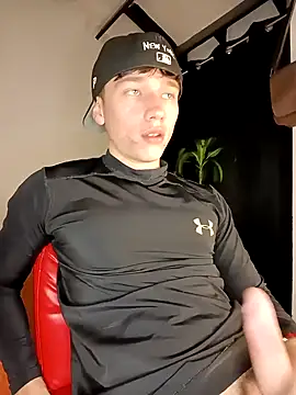 Logan sixxer online show from 09/24/25, 03:32