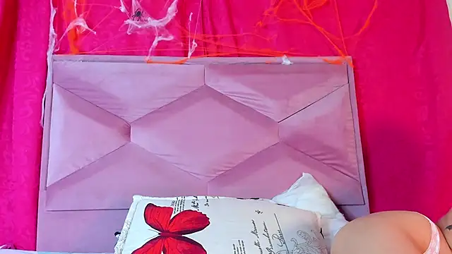 BellaaRossy online show from 10/20/25, 05:35