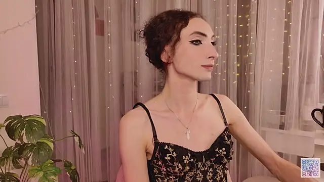 Queen of tease online show from 10/13/25, 04:51