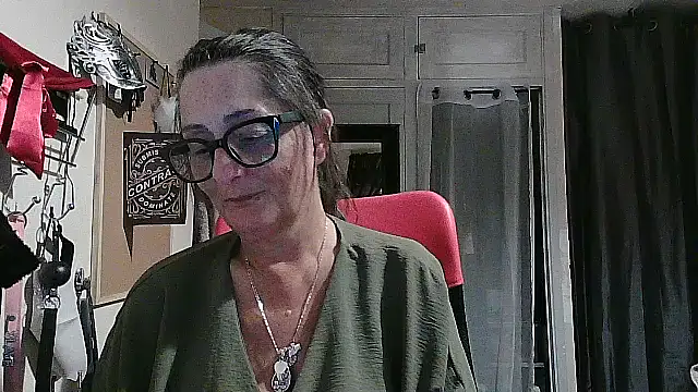 Mistress-Ivy51 online show from 10/07/25, 05:54