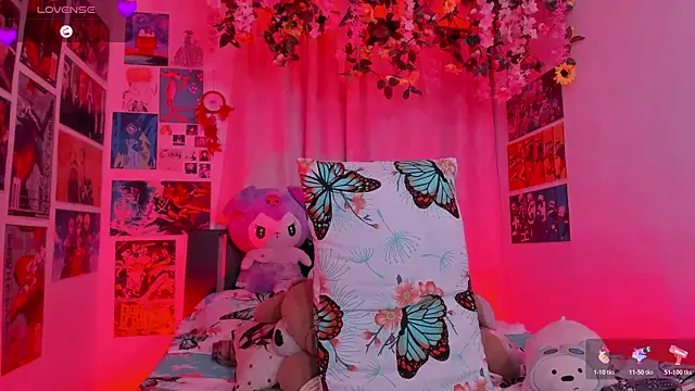 FluffyMelons online show from 10/31/25, 12:11