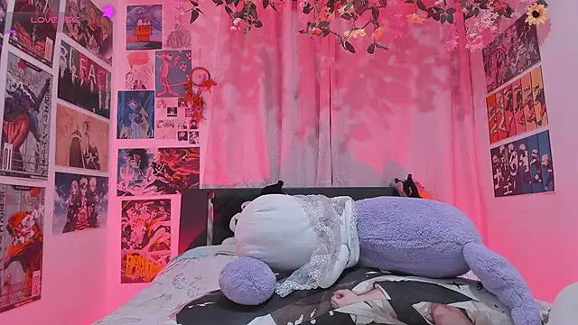 FluffyMelons online show from 04/19/26, 11:07