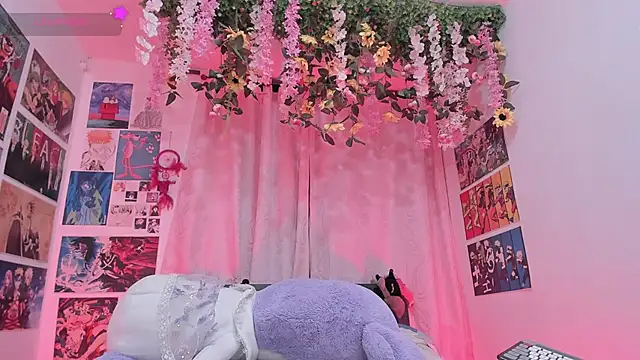 FluffyMelons online show from 04/22/26, 11:06