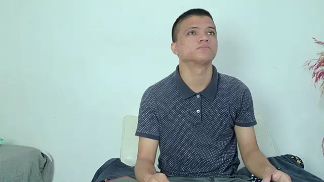 aly n sebas online show from 04/18/26, 01:42