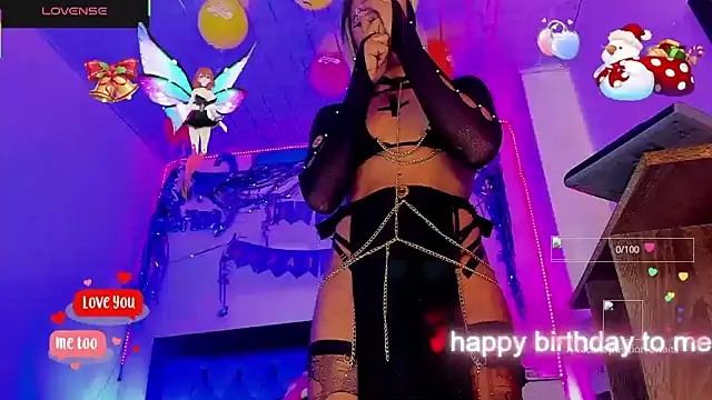 Snapshot of samanthaatt chatting on 11/28/25, 11:18 samanthaatt online show from 11/28/25, 11:18