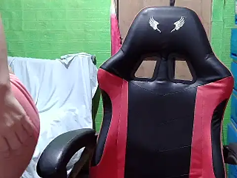 lucky rona online show from 04/24/26, 01:35