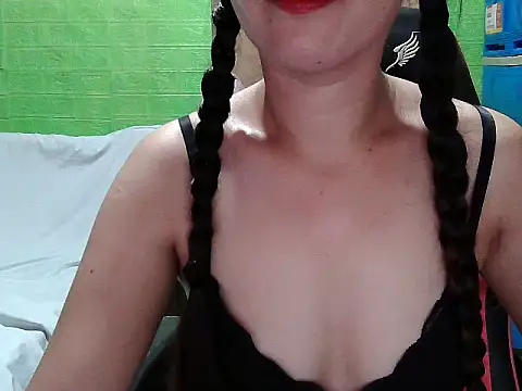 Snapshot of lucky_rona chatting on 06/03/26, 12:52 lucky rona online show from 06/03/26, 12:52