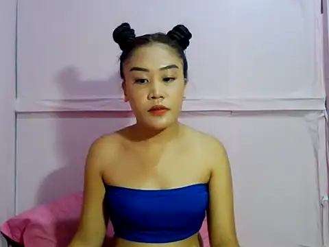 Snapshot of YourWildestDoll chatting on 03/16/26, 01:37 YourWildestDoll online show from 03/16/26, 01:37