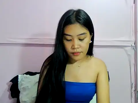 Snapshot of YourWildestDoll chatting on 04/05/26, 05:32 YourWildestDoll online show from 04/05/26, 05:32