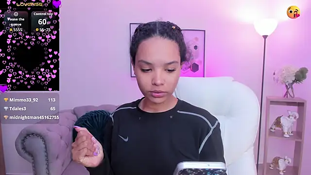 Ayshel cooperr online show from 10/19/25, 03:18