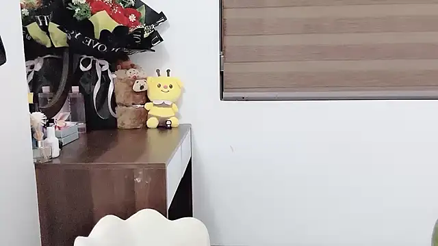 Amelia-babee online show from 10/21/25, 01:23