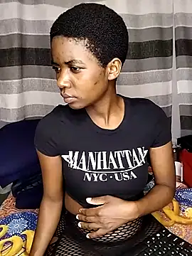 Berryangel03 online show from 10/01/25, 04:13