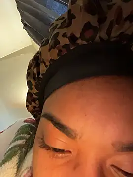 Tu GataLinda online show from 01/13/26, 01:49