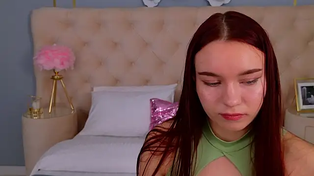 Snapshot of NoraHaynes chatting on 10/03/25, 03:03 NoraHaynes online show from 10/03/25, 03:03